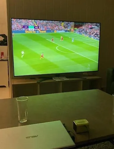 Quiet Just 3 Minutes From Central! * טרומסה